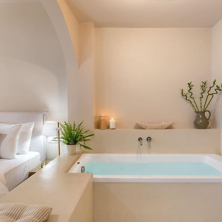 Romantic Luxury Hideaway Near Acropolis With Jacuzzi Atenas Exterior foto