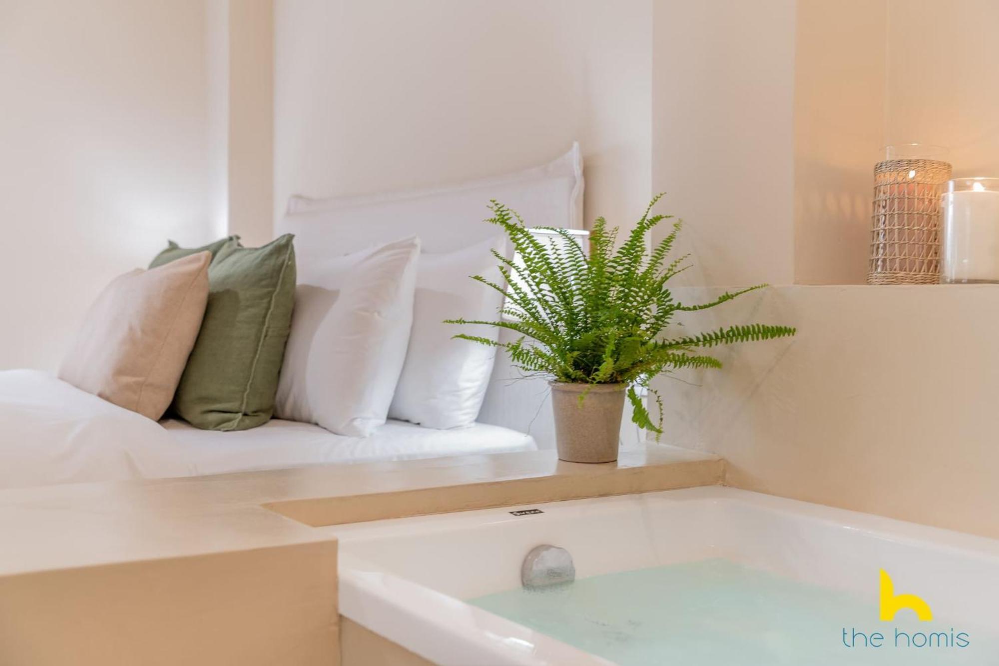 Romantic Luxury Hideaway Near Acropolis With Jacuzzi Atenas Exterior foto